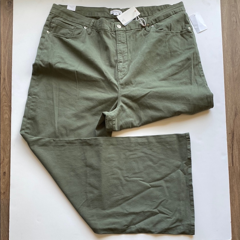 Women’s Good Waist Palazzo. Classic Pants in Olive Green